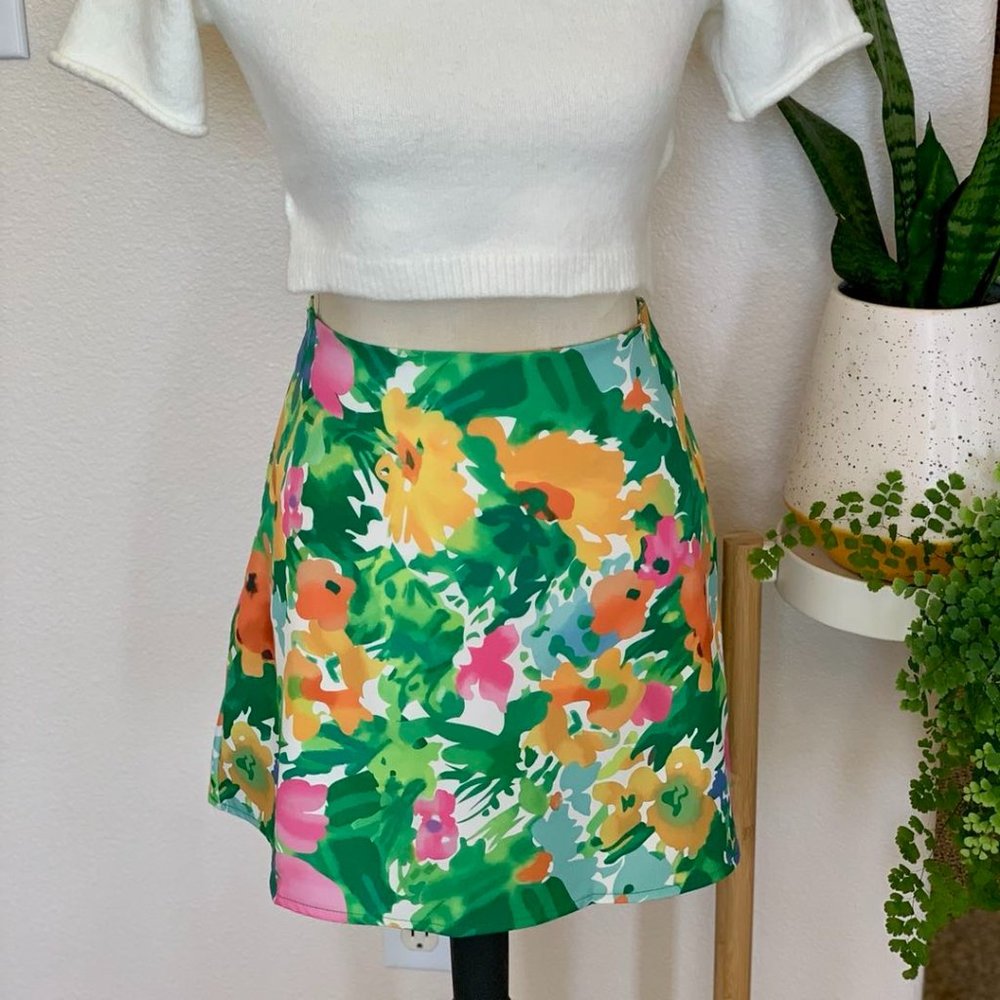 A- Line floral mini skirt - Green